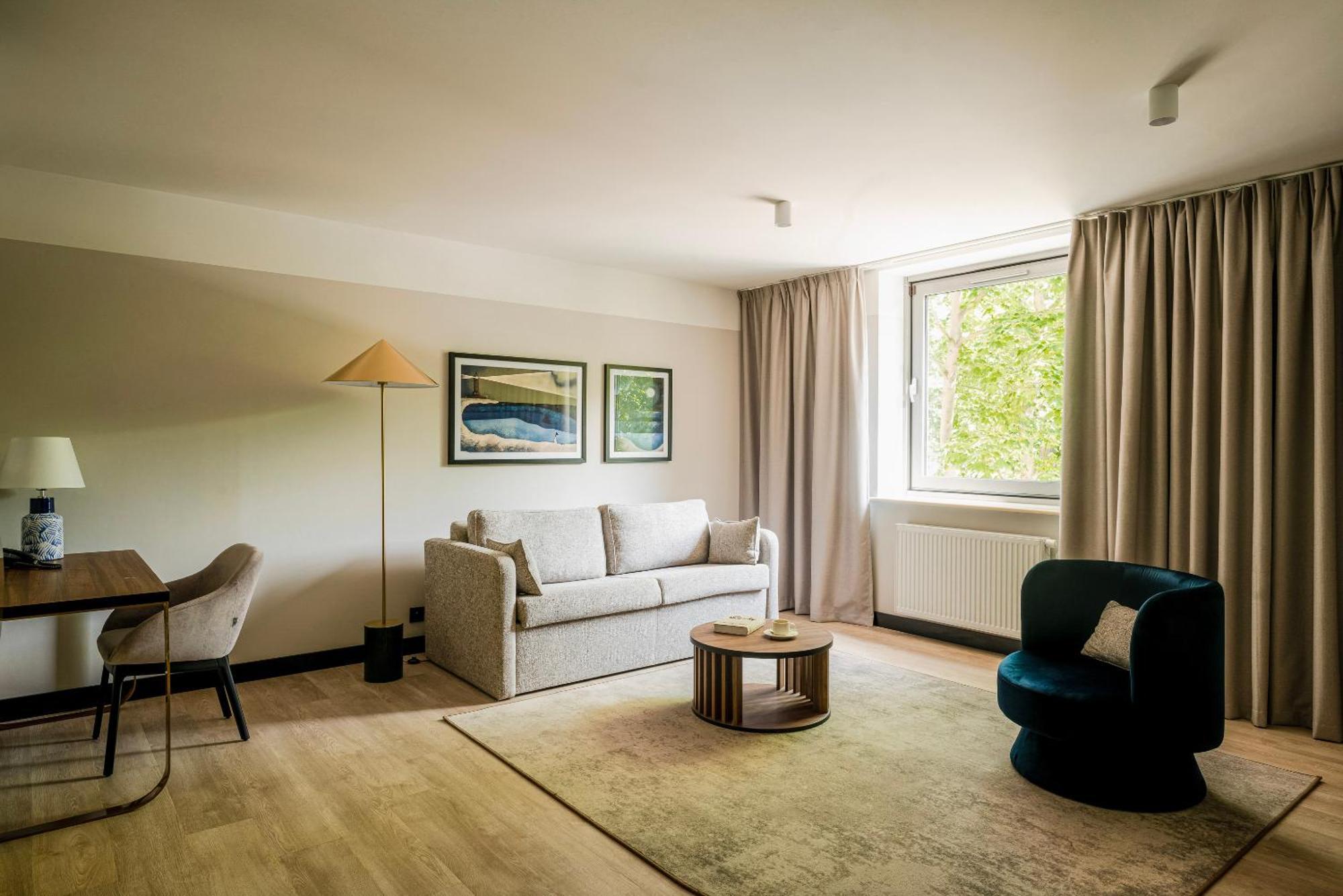 Royal Tulip Sand Kolobrzeg Ngoại thất bức ảnh A suite at the Hotel de la Poste